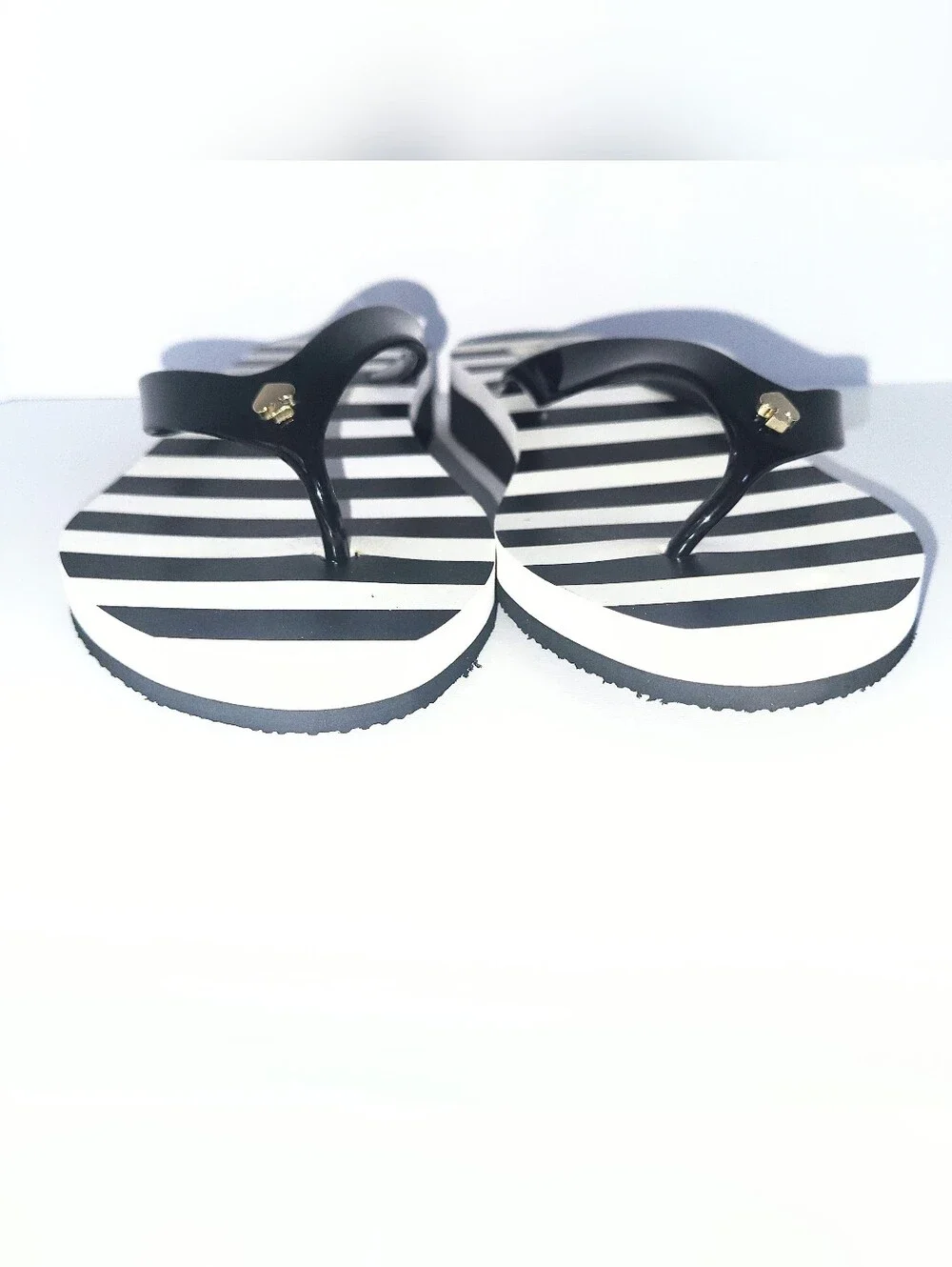 NWT Kate Spade Milli Flip Flop Wedge Thong Sandal Black & White Striped Size 10